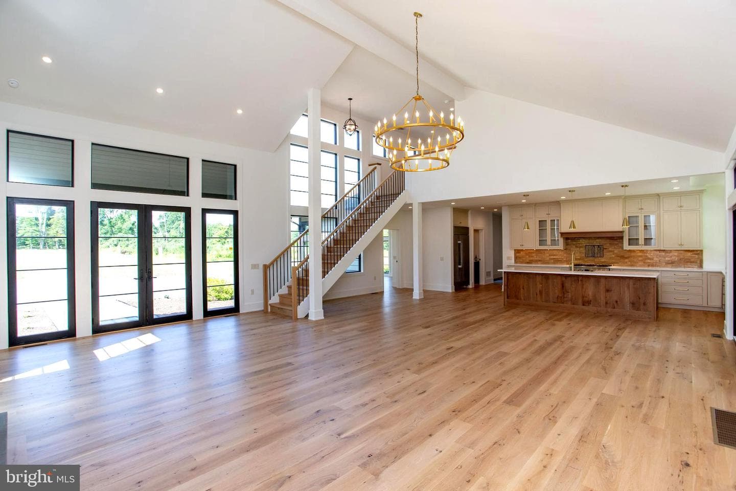 5823 Rodgers Road photo 19