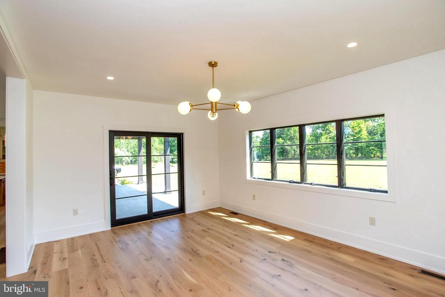 5823 Rodgers Road photo 21