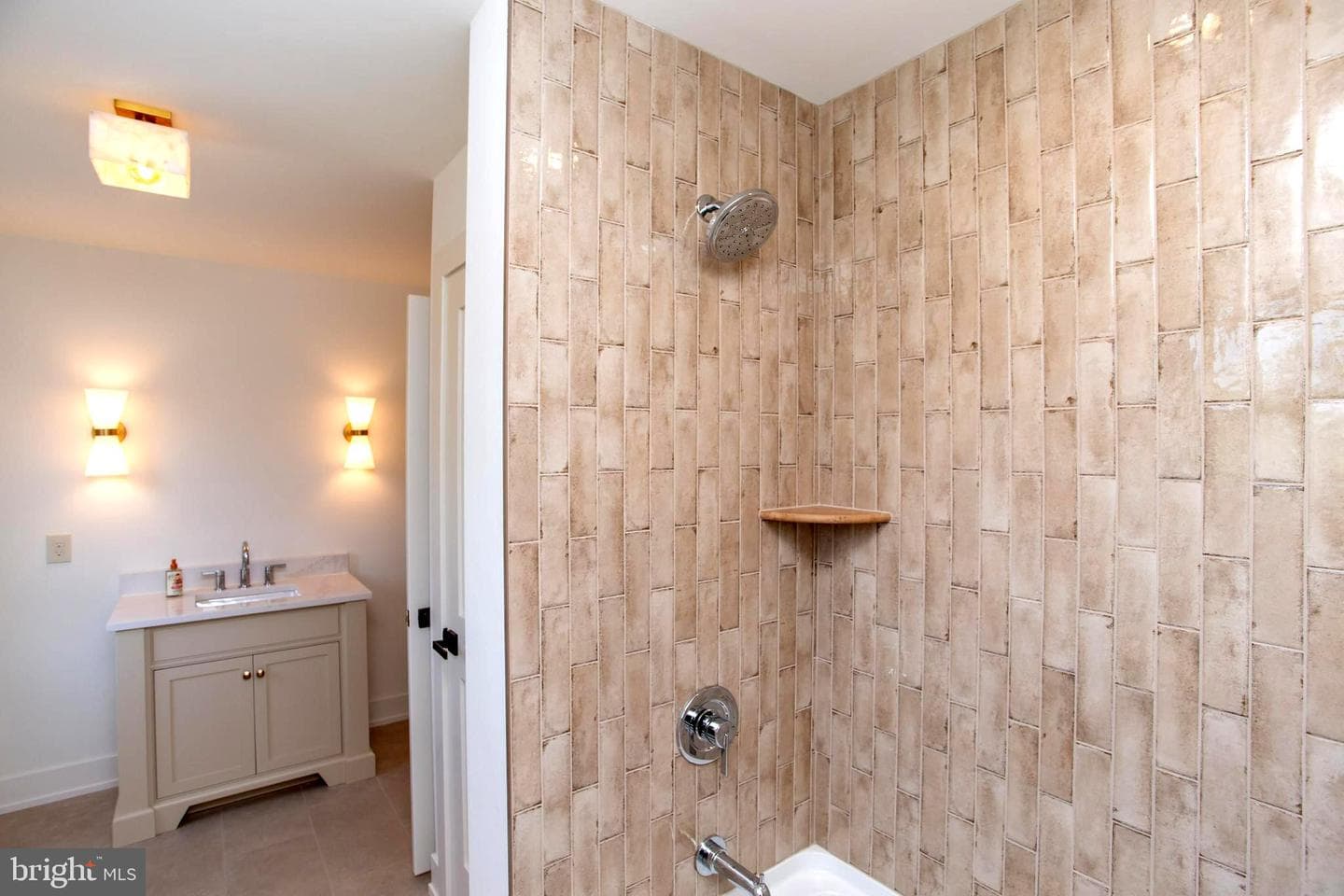 5823 Rodgers Road photo 33