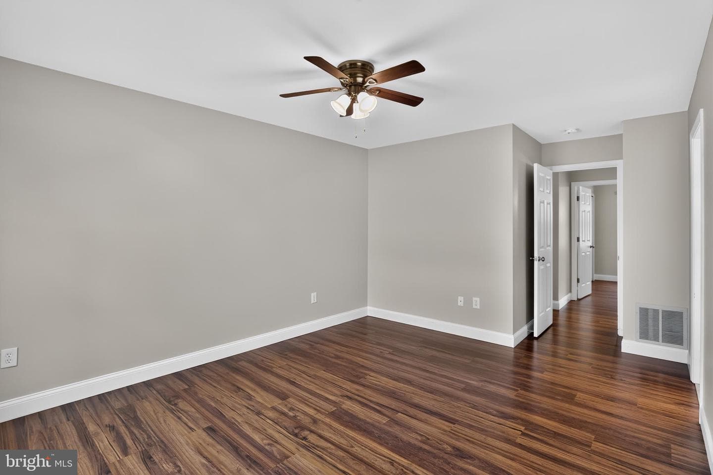 29 Hedgerow Drive photo 13