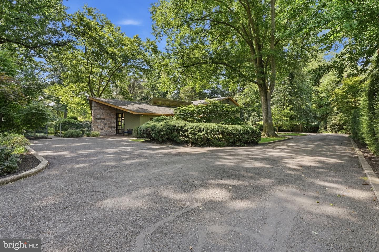 775 River Road photo 11