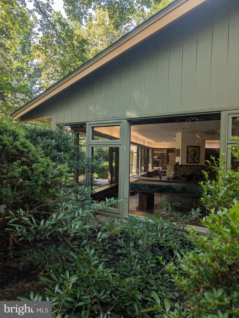 775 River Road photo 16