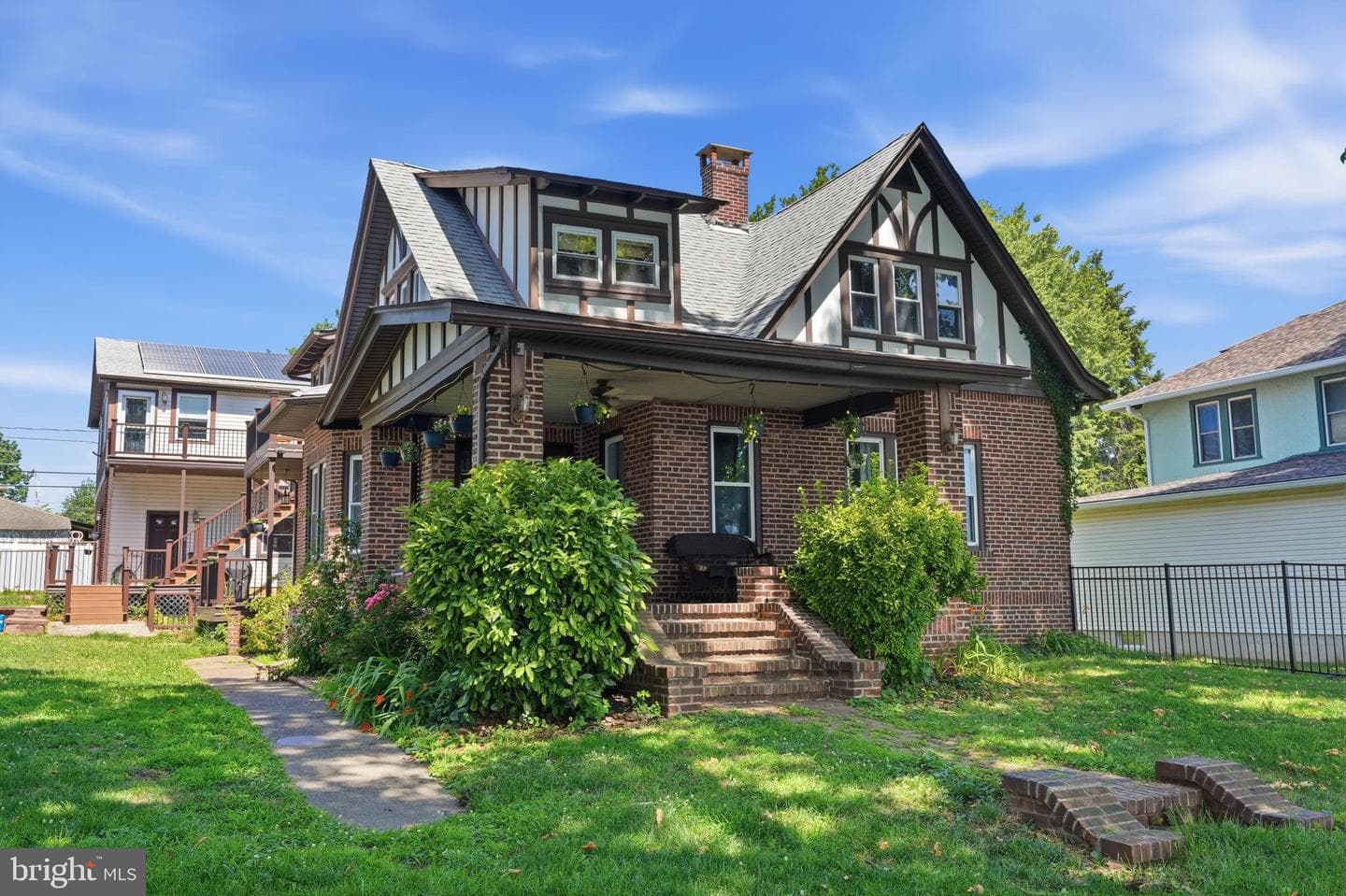 7105 Riverview Avenue photo 1