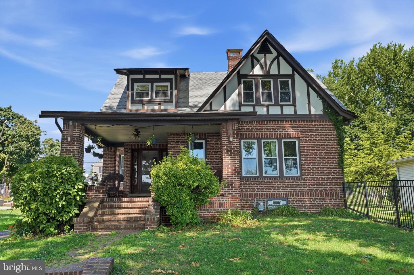 7105 Riverview Avenue photo 2