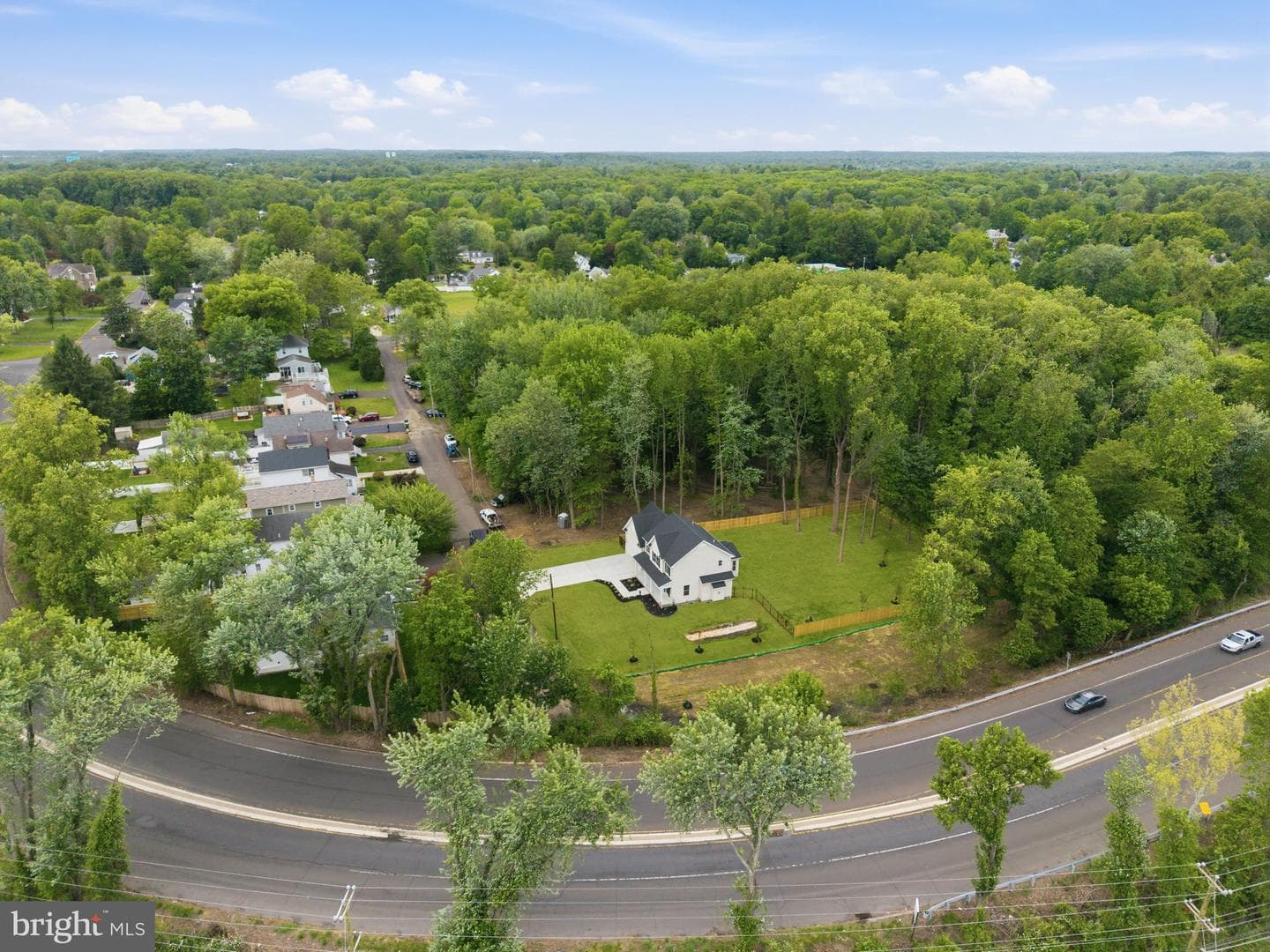 151 E Highland Avenue photo 44
