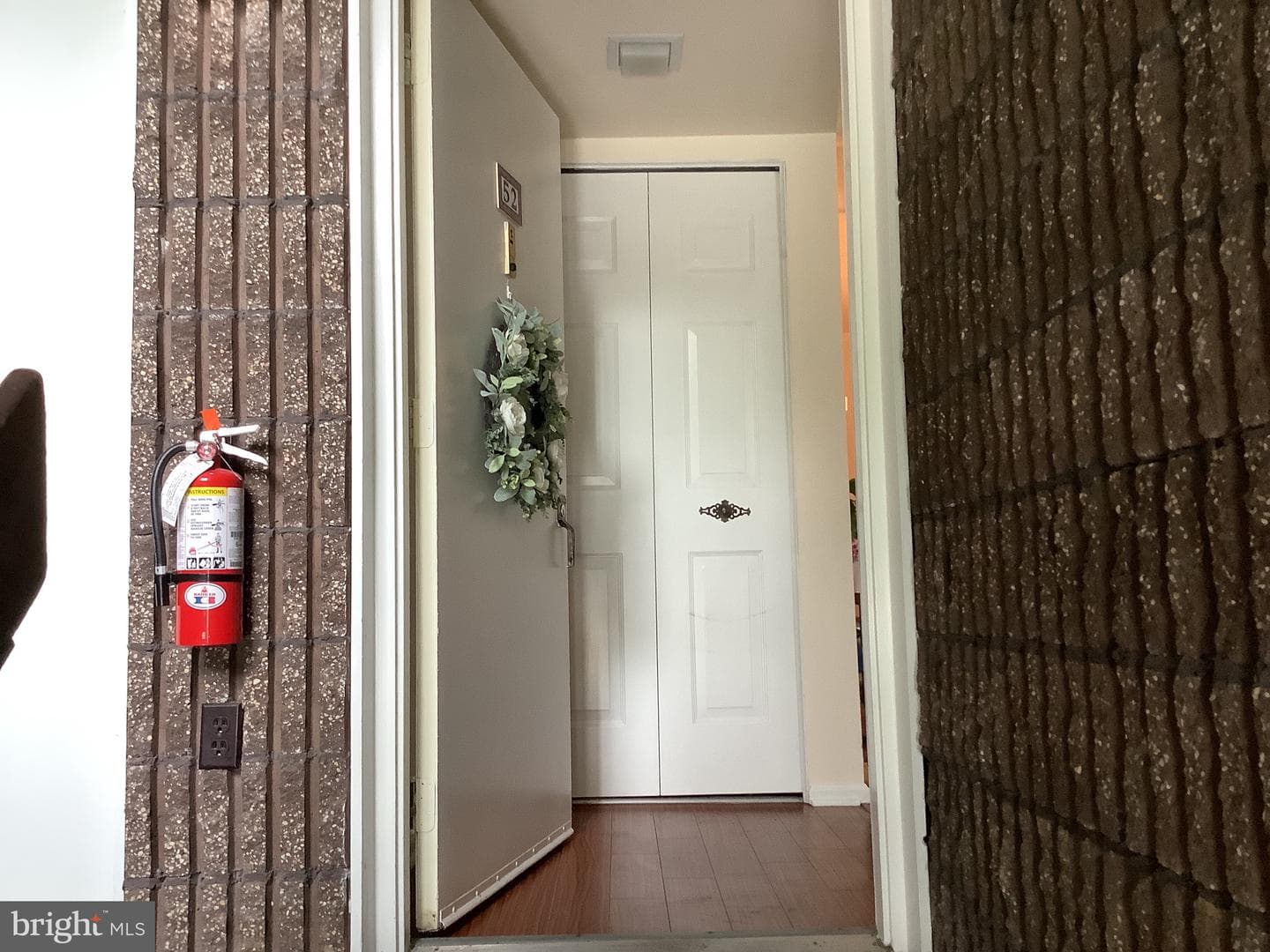 52 Oakridge Drive photo 6