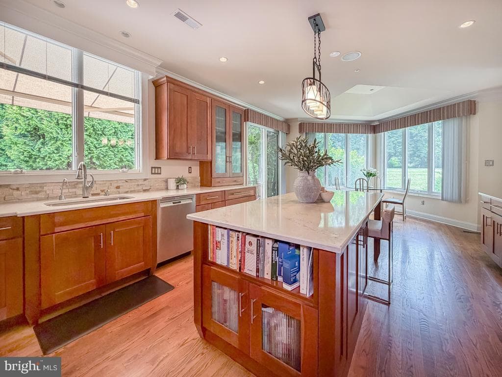 2212 Corson Lane photo 9