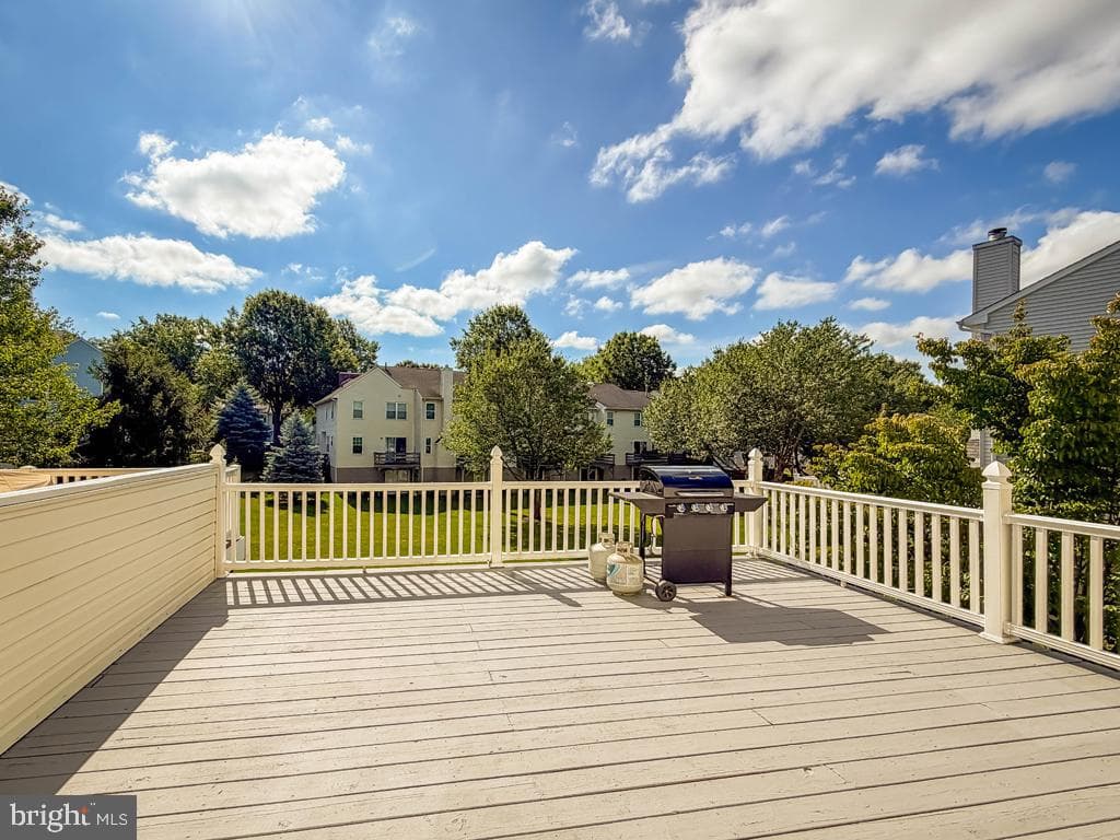 145 Liberty Drive photo 10