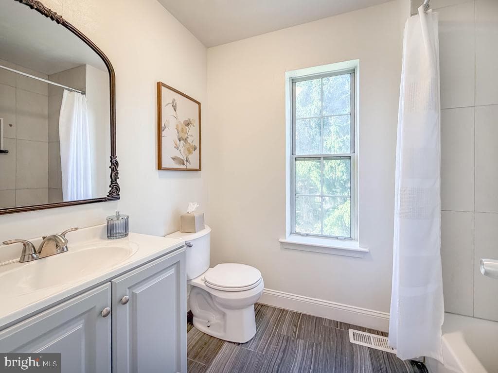 145 Liberty Drive photo 22