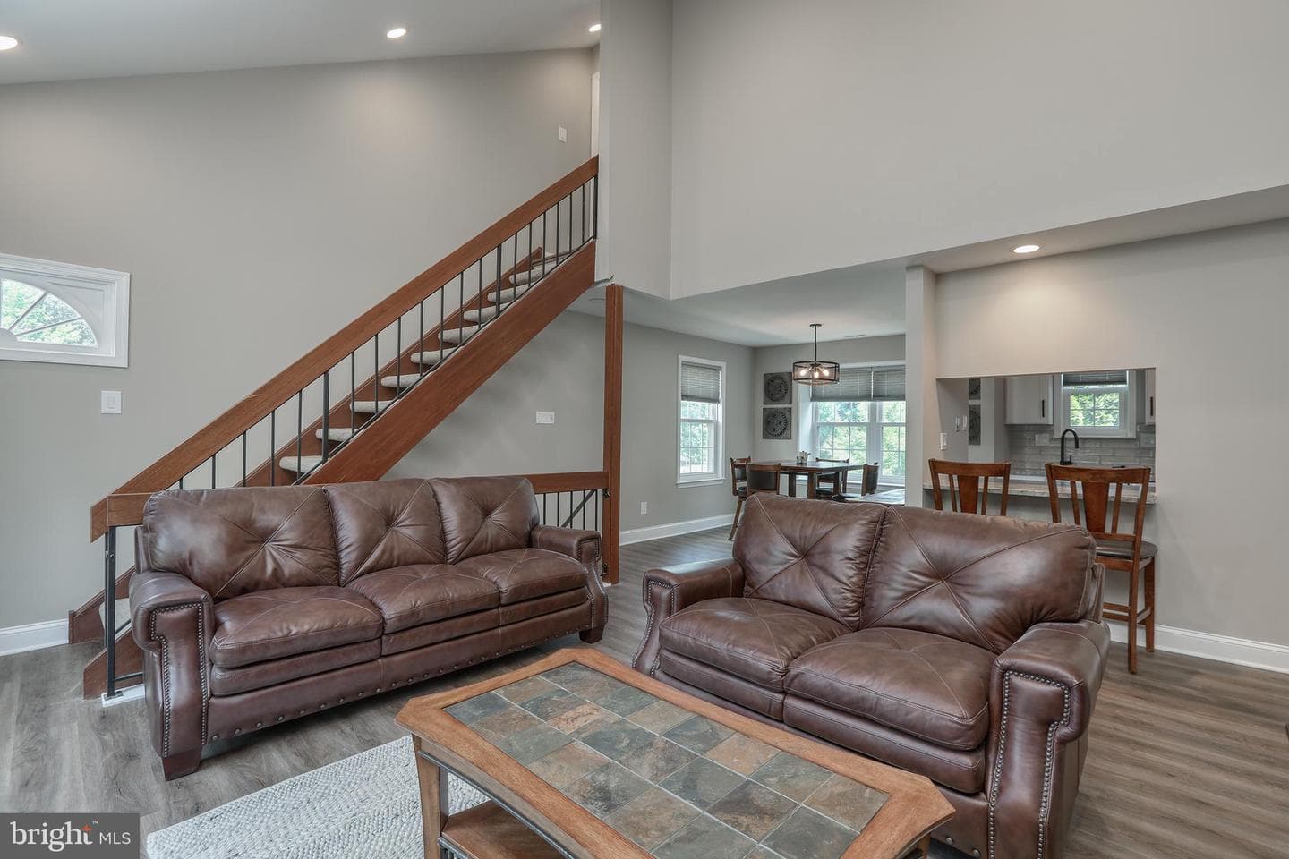1790 Bayley Lane photo 3