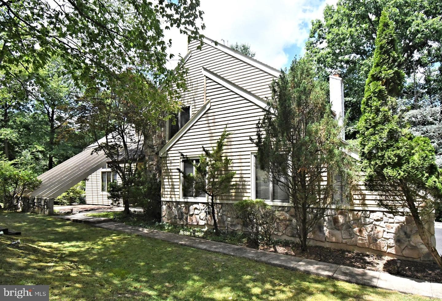 22 Wychwood Lane photo 4