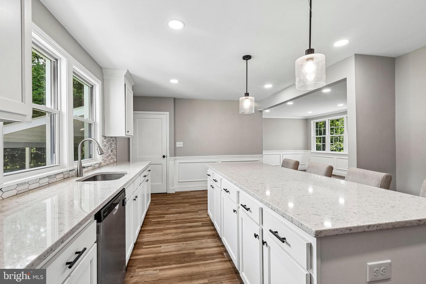 2129 Herblew Road photo 13