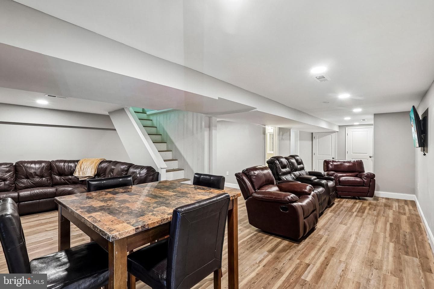 2129 Herblew Road photo 21