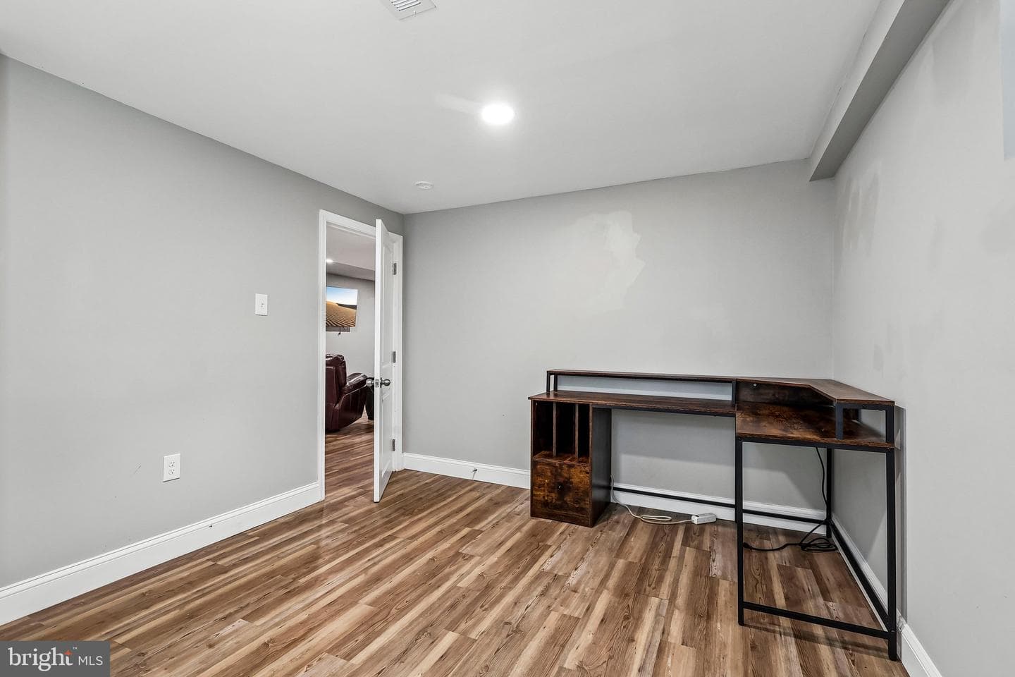 2129 Herblew Road photo 29