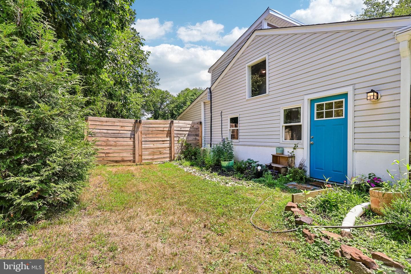 2129 Herblew Road photo 32