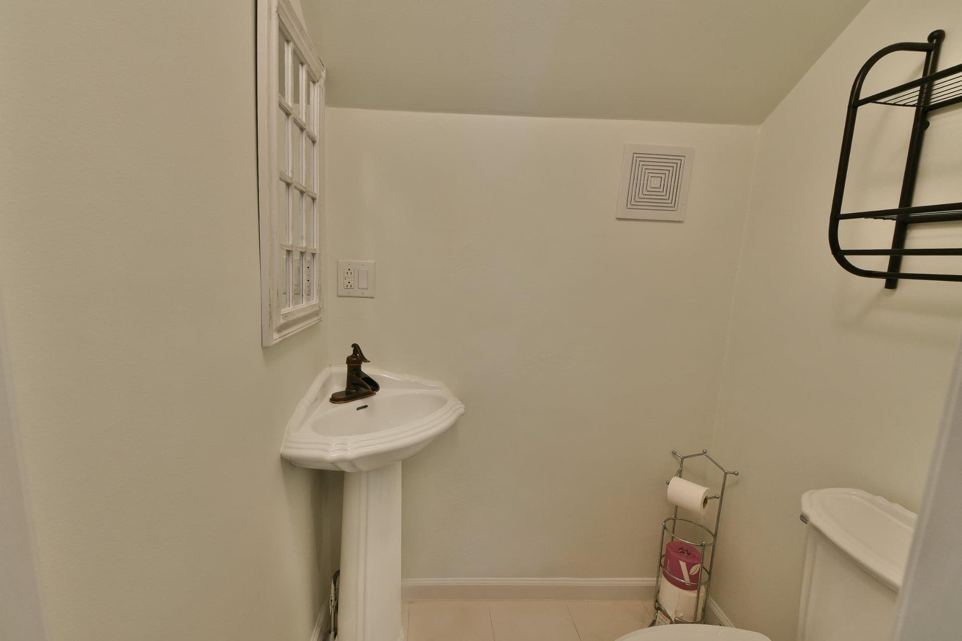 65 Woodbridge Drive photo 22