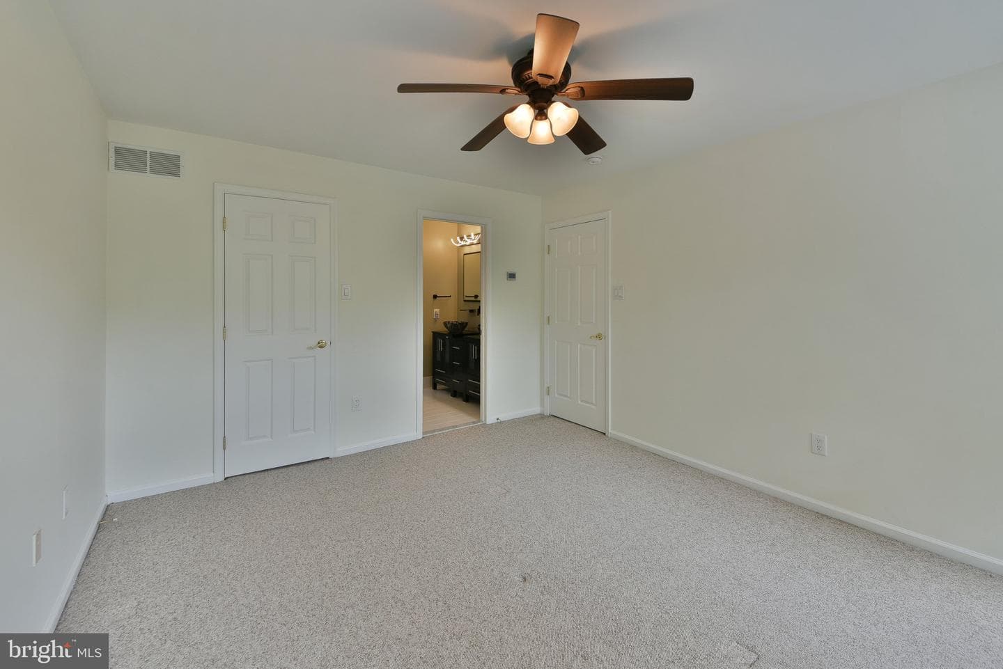 65 Woodbridge Drive photo 34