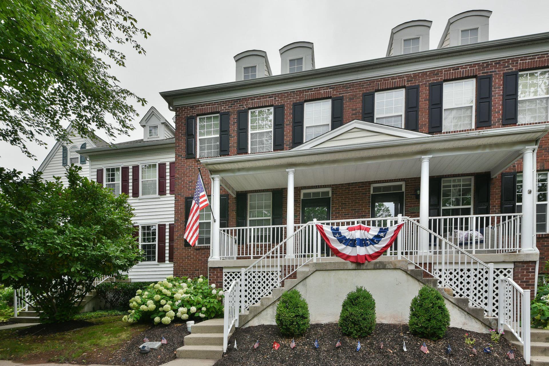 65 Woodbridge Drive photo 4