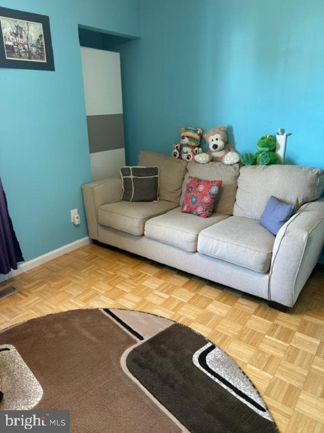 2067 E Wellington Road photo 23