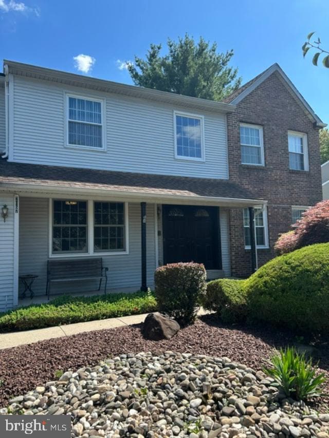 2067 E Wellington Road photo 3