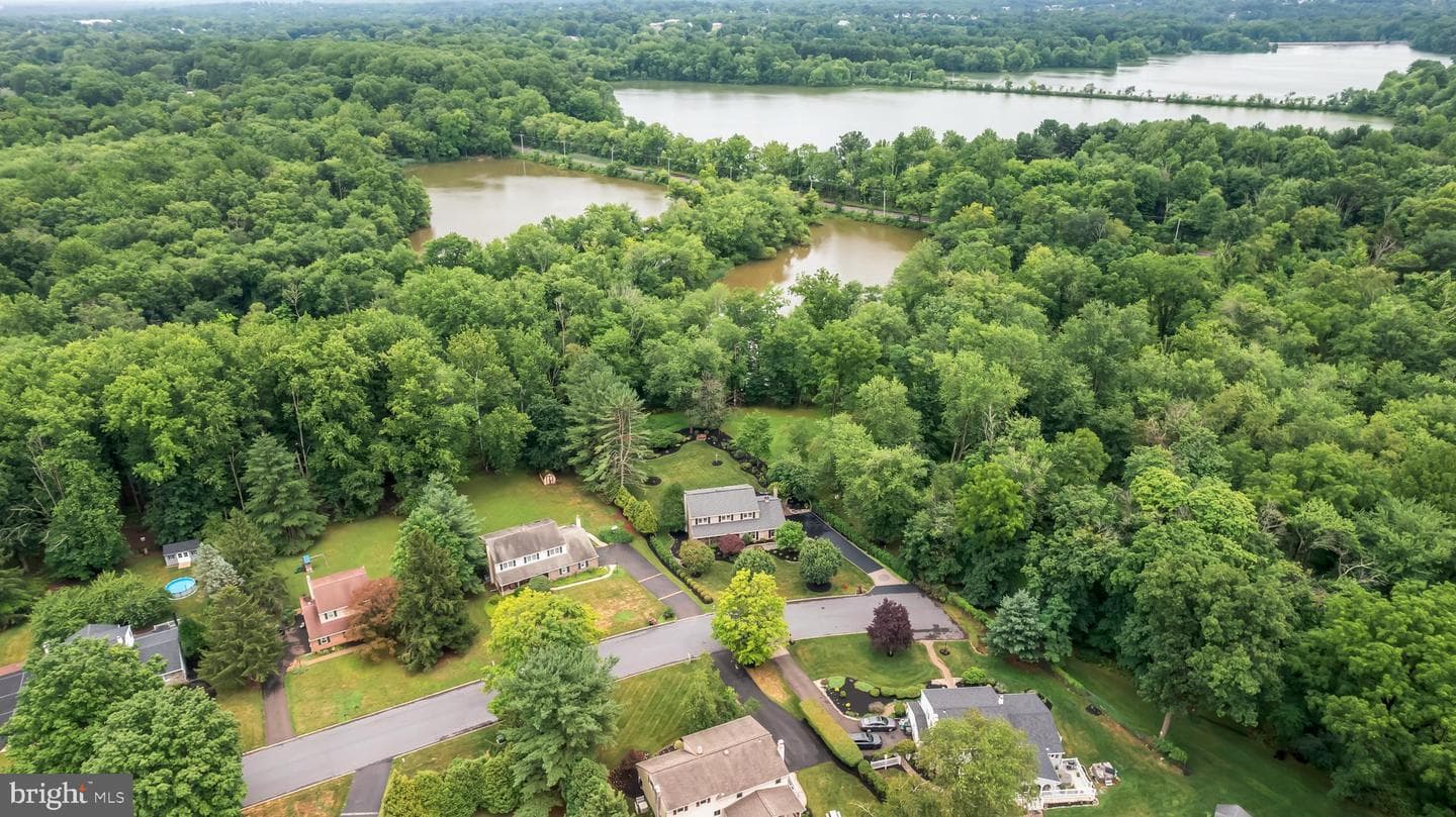 259 Schan Drive photo 51