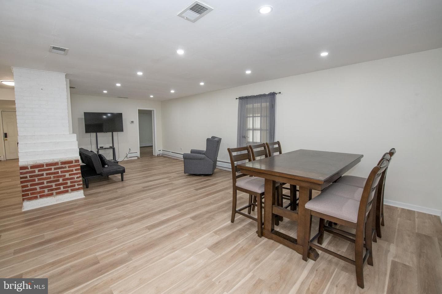 51 Serpentine Lane photo 10