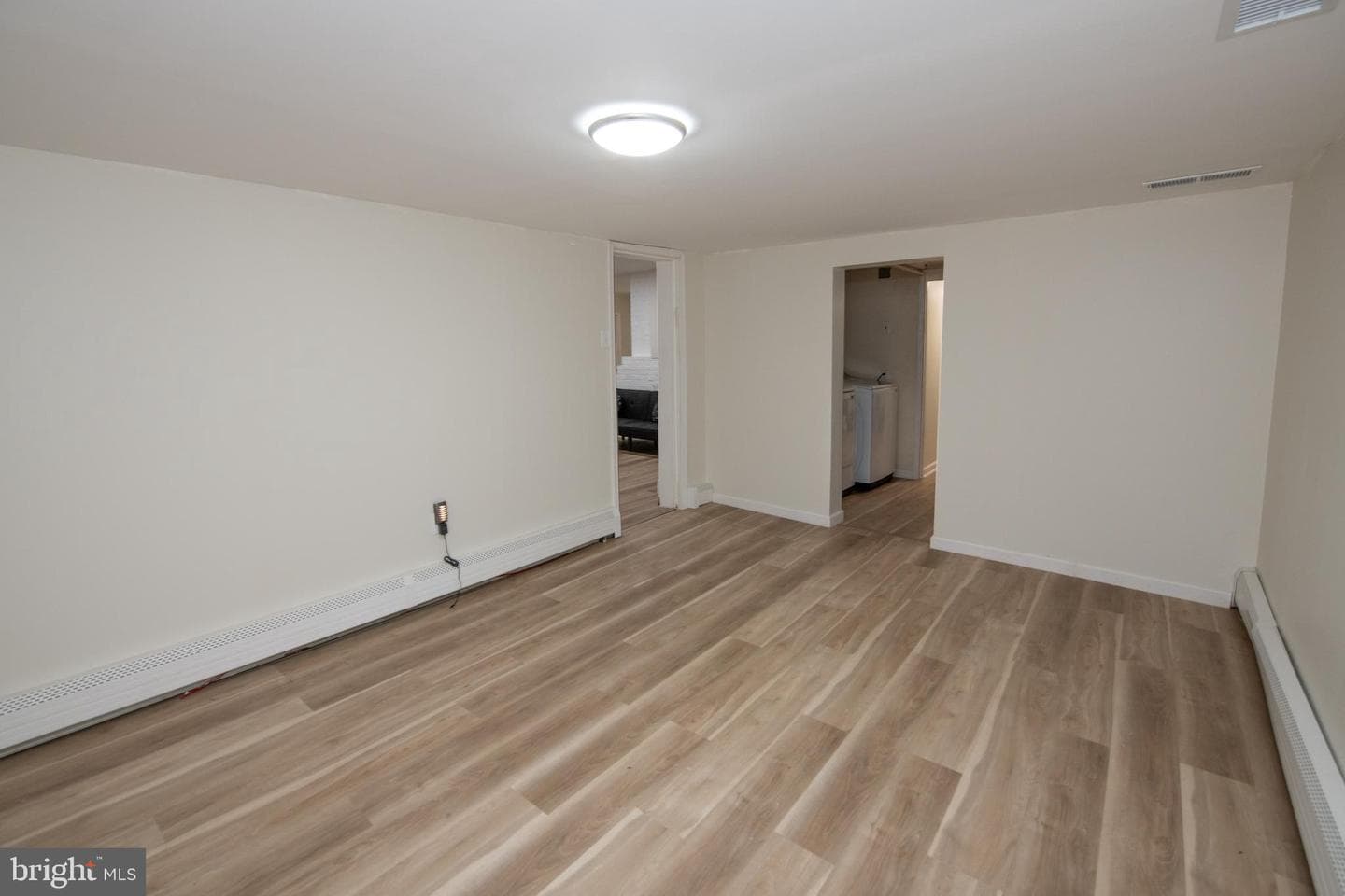 51 Serpentine Lane photo 19