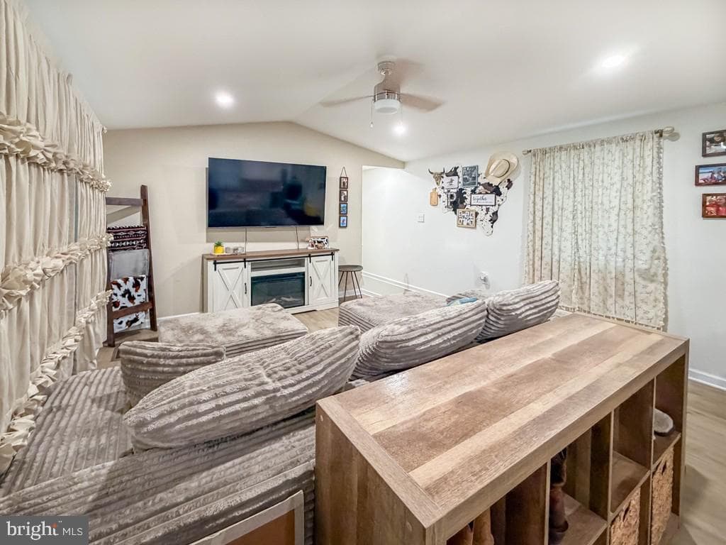 151 Harding Drive photo 10