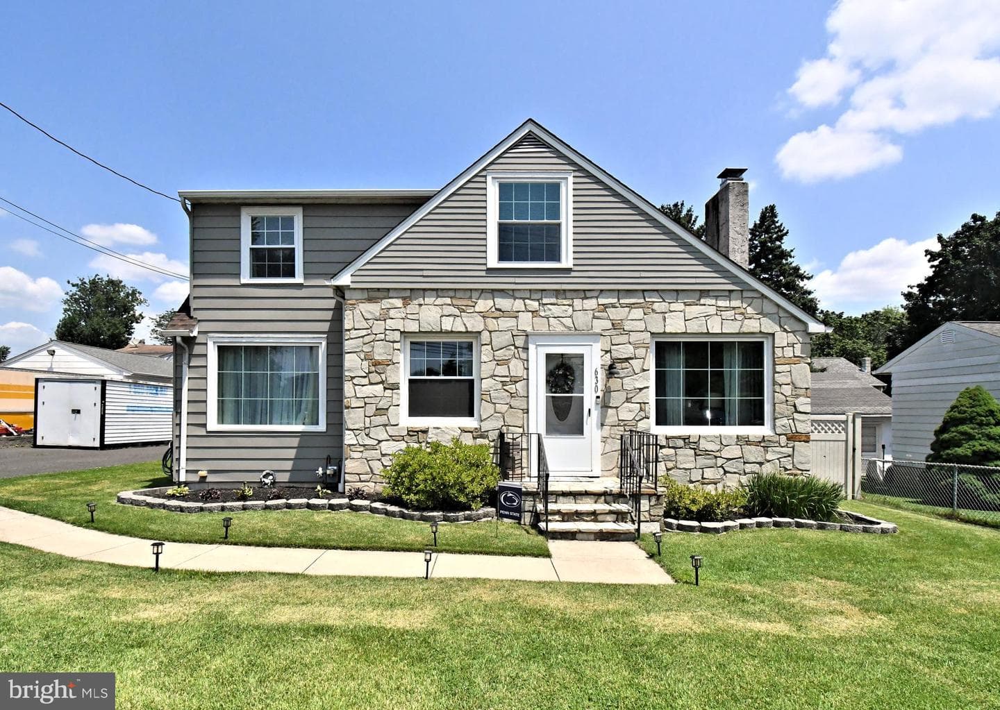 630 Elmwood Avenue photo 3