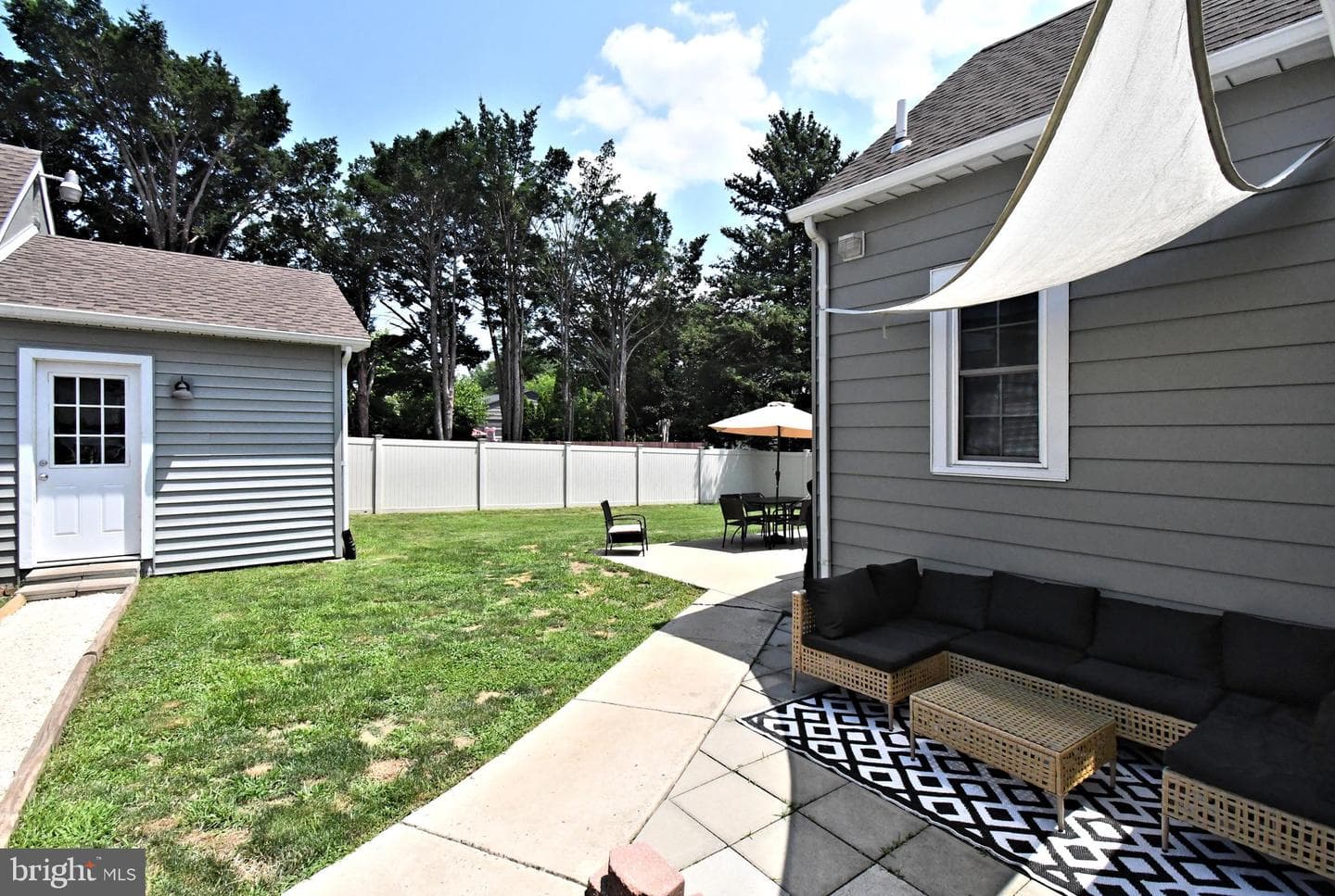 630 Elmwood Avenue photo 49