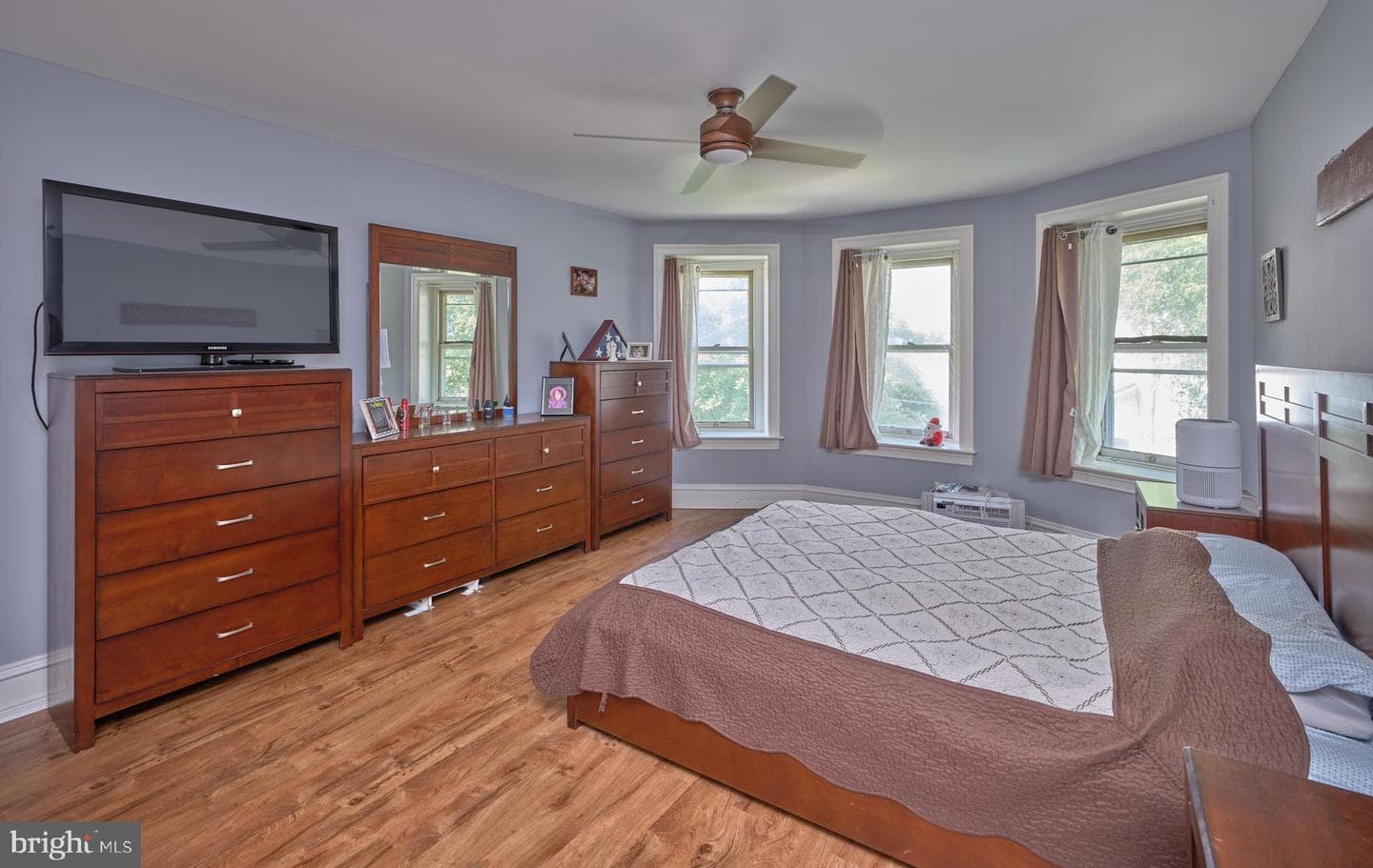 111 E Broad Street photo 11