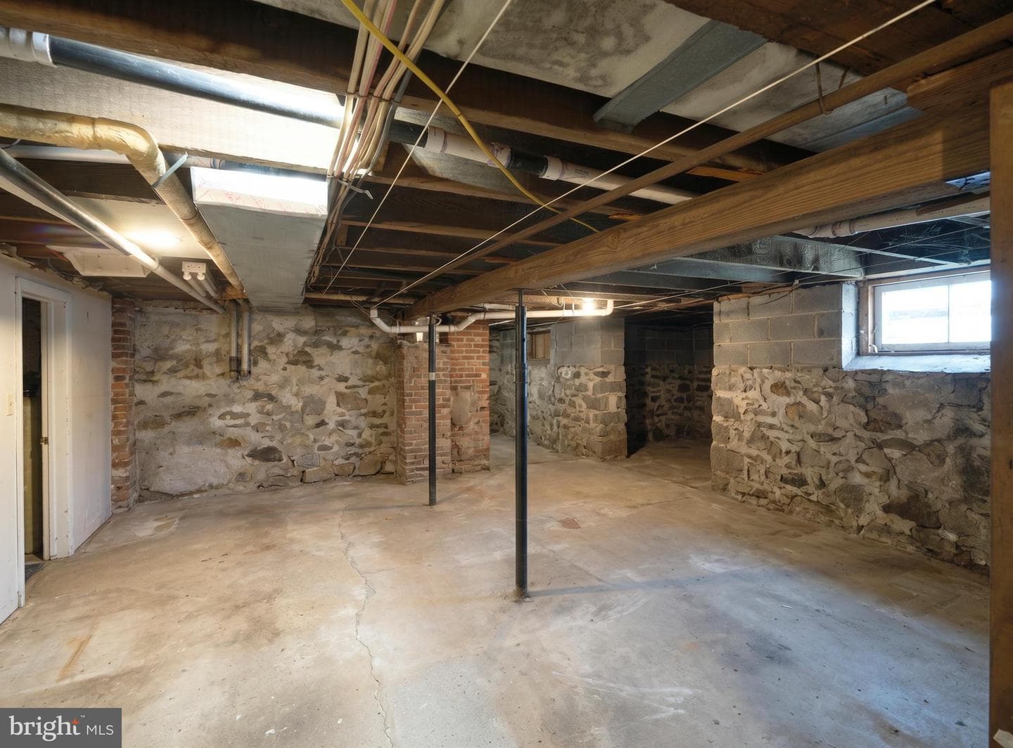 111 E Broad Street photo 22