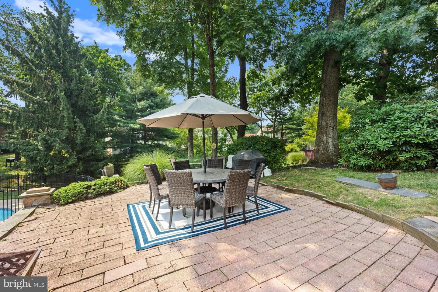 895 Sycamore Drive photo 52