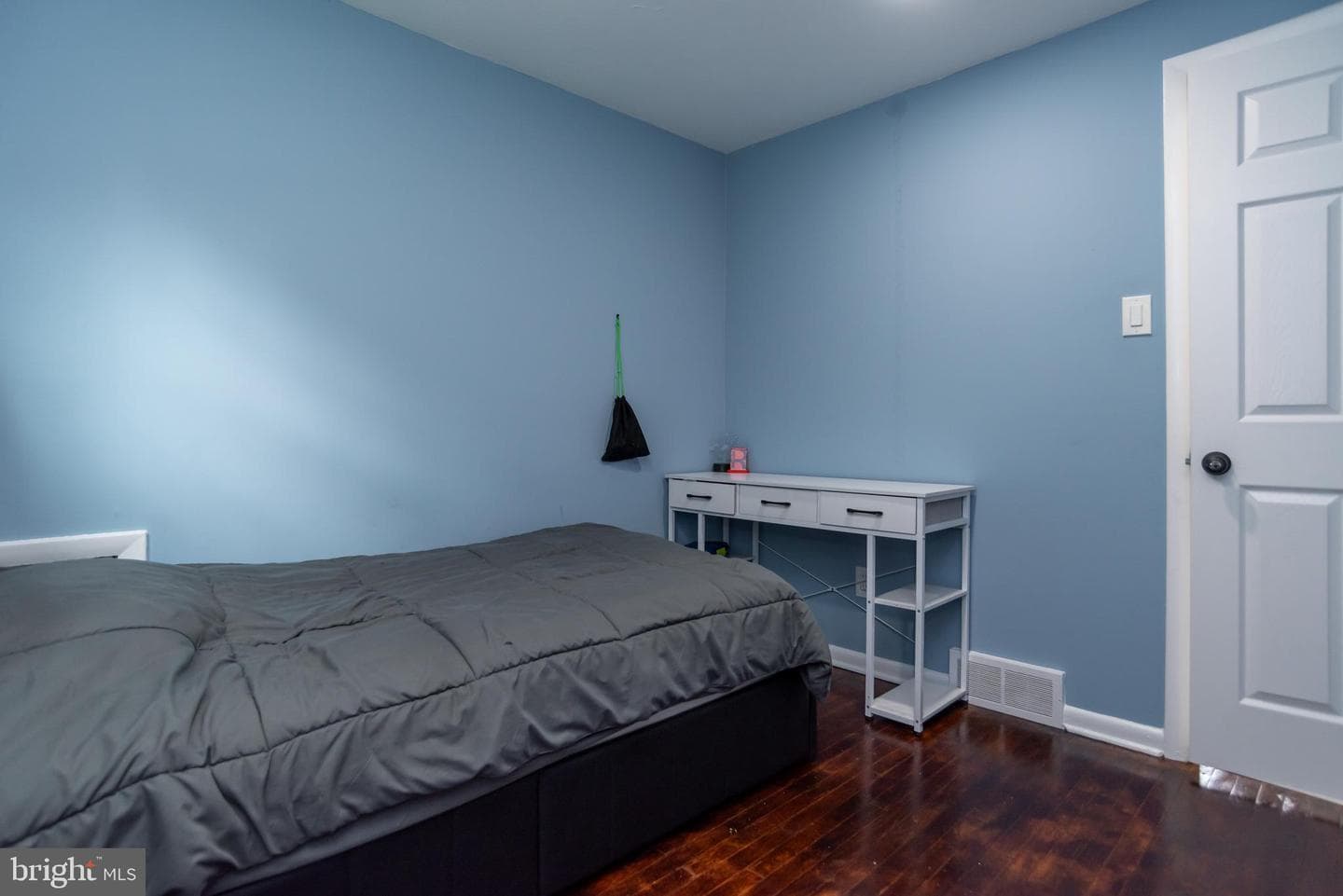 403 Alden Ave. photo 47