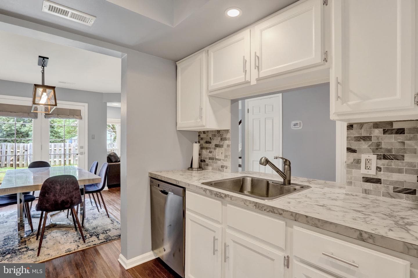 472 Trumbull Court photo 13