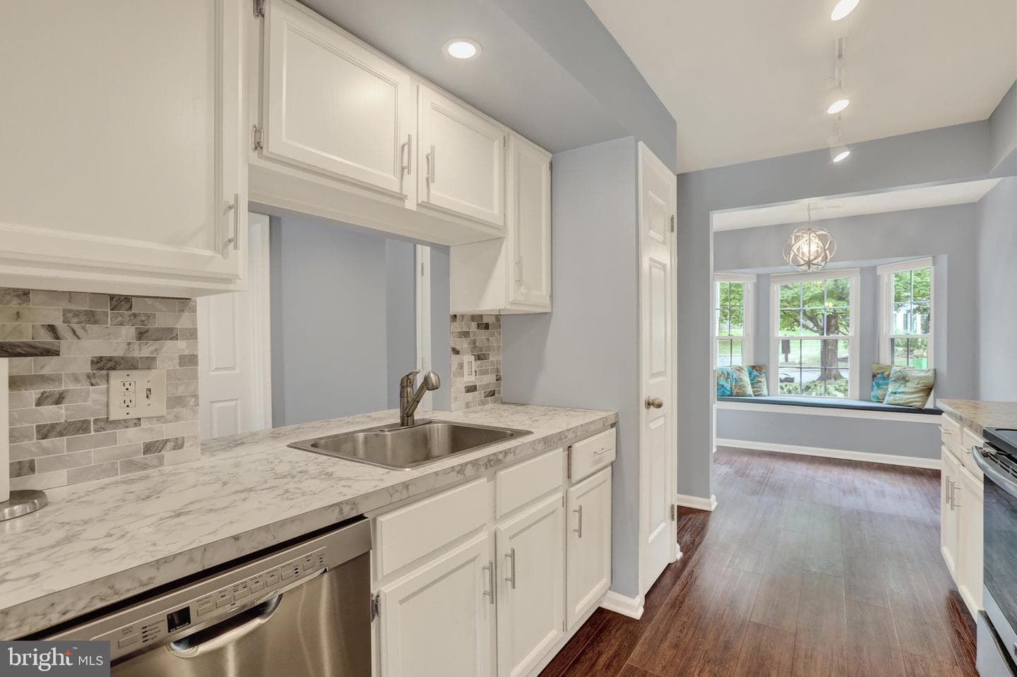 472 Trumbull Court photo 14