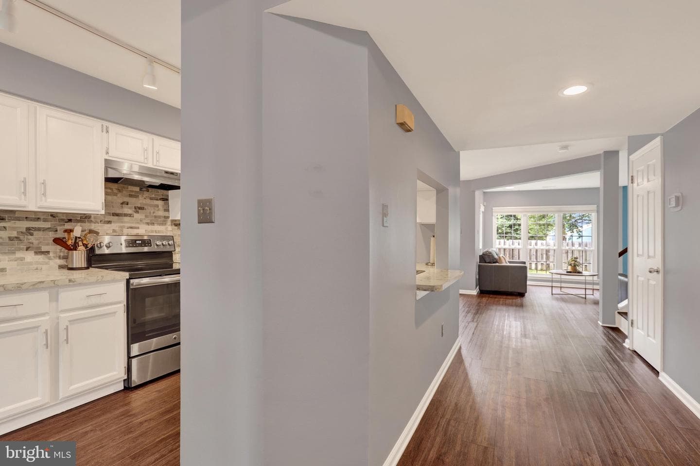472 Trumbull Court photo 16