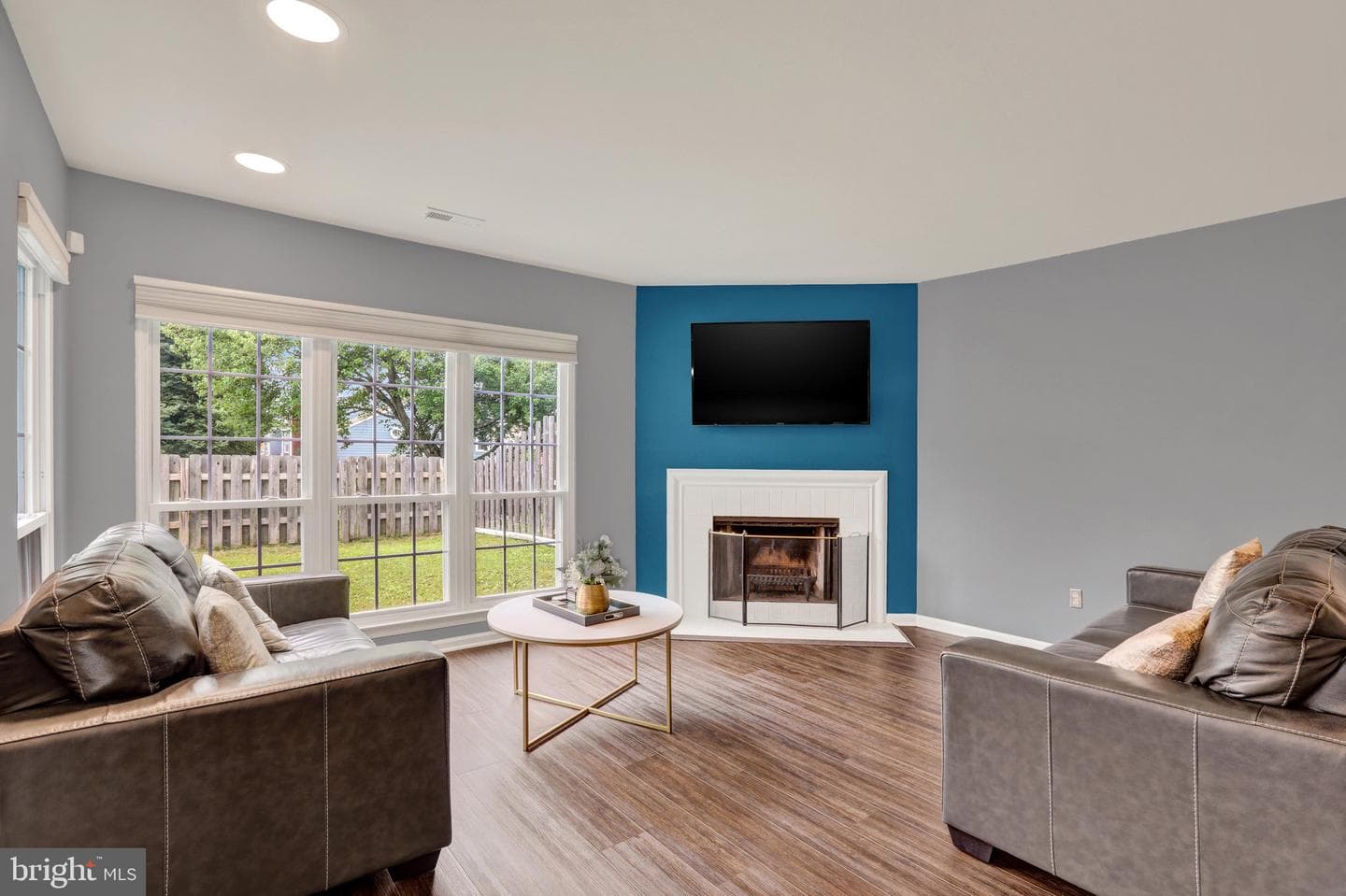 472 Trumbull Court photo 3