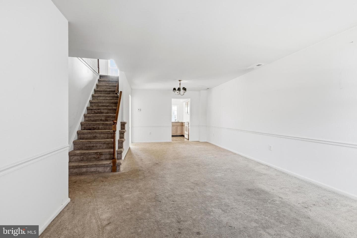 136 N Timber Road photo 4