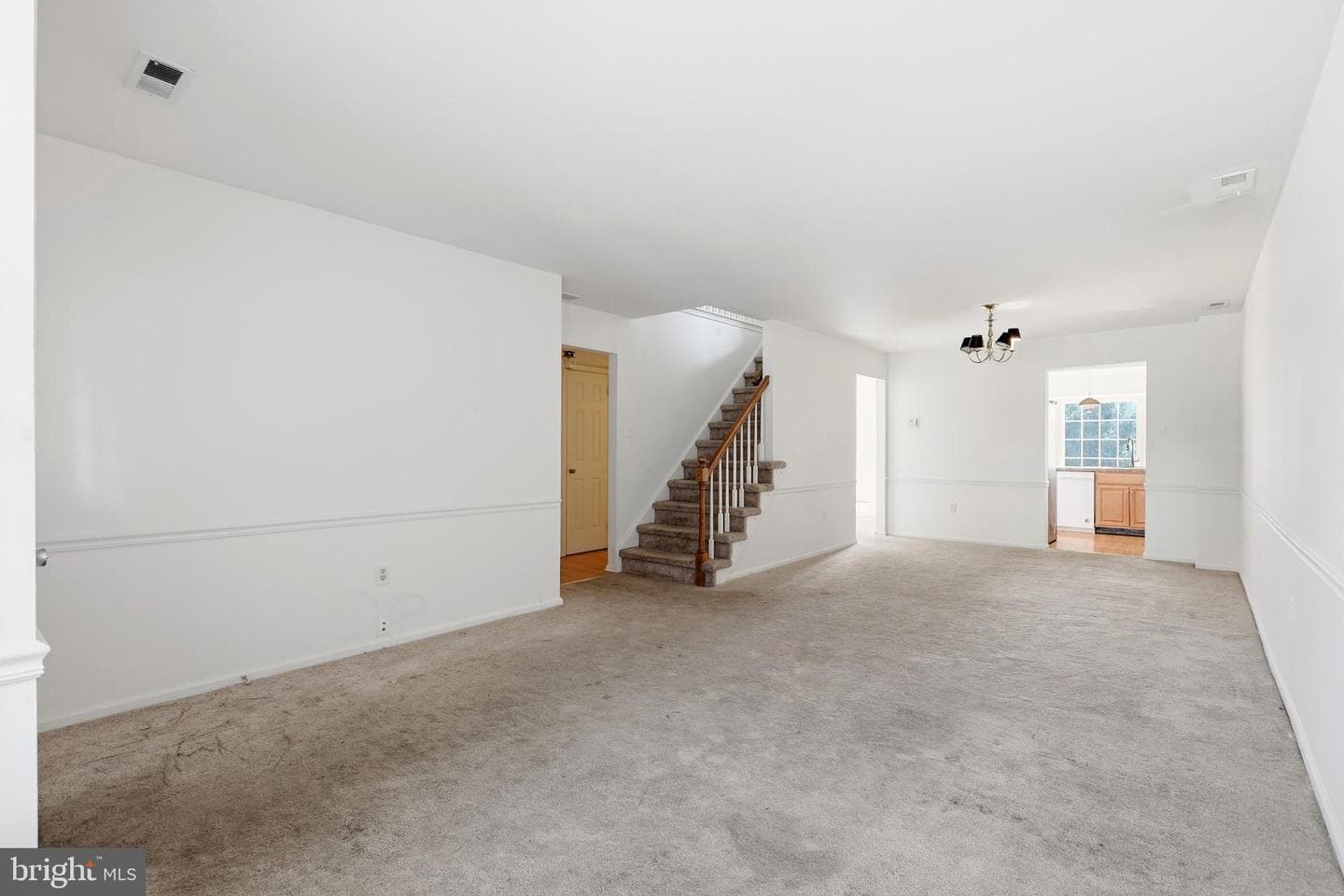 136 N Timber Road photo 5