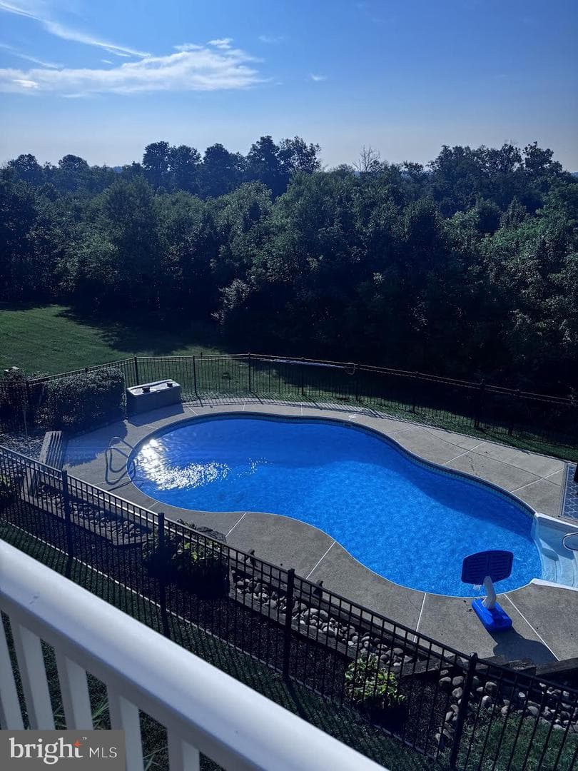 407 Winding Lane photo 6
