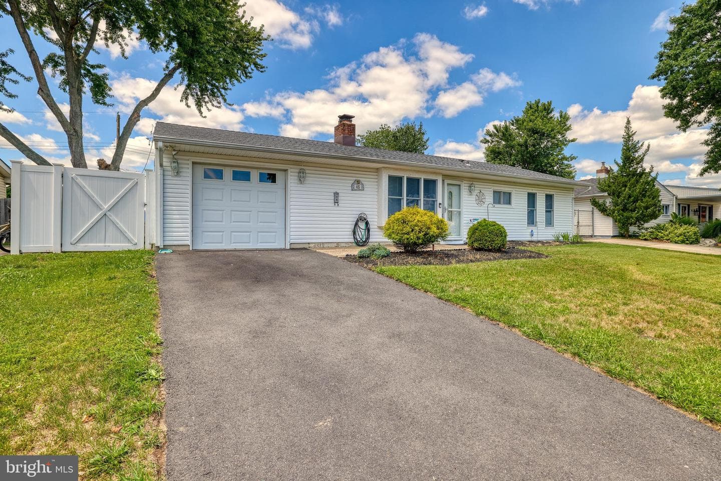 45 Crimson King Lane photo 3