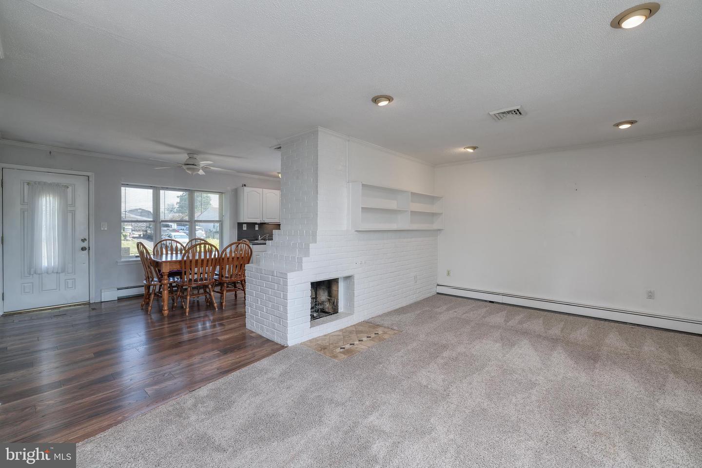 45 Crimson King Lane photo 9