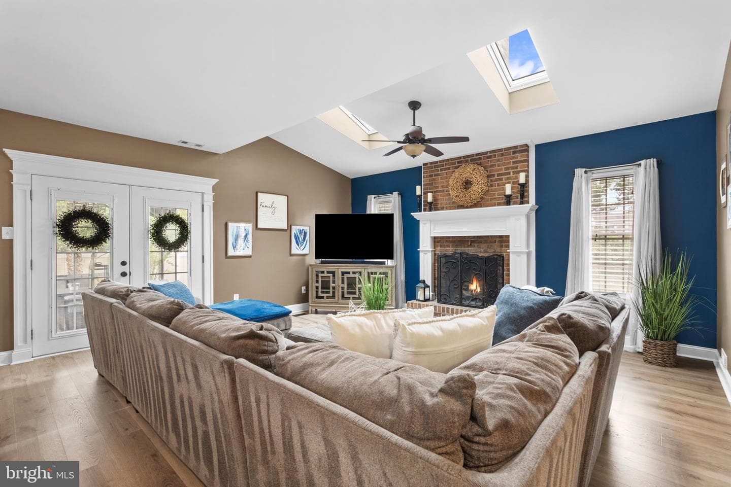 112 Carmen Lane photo 12
