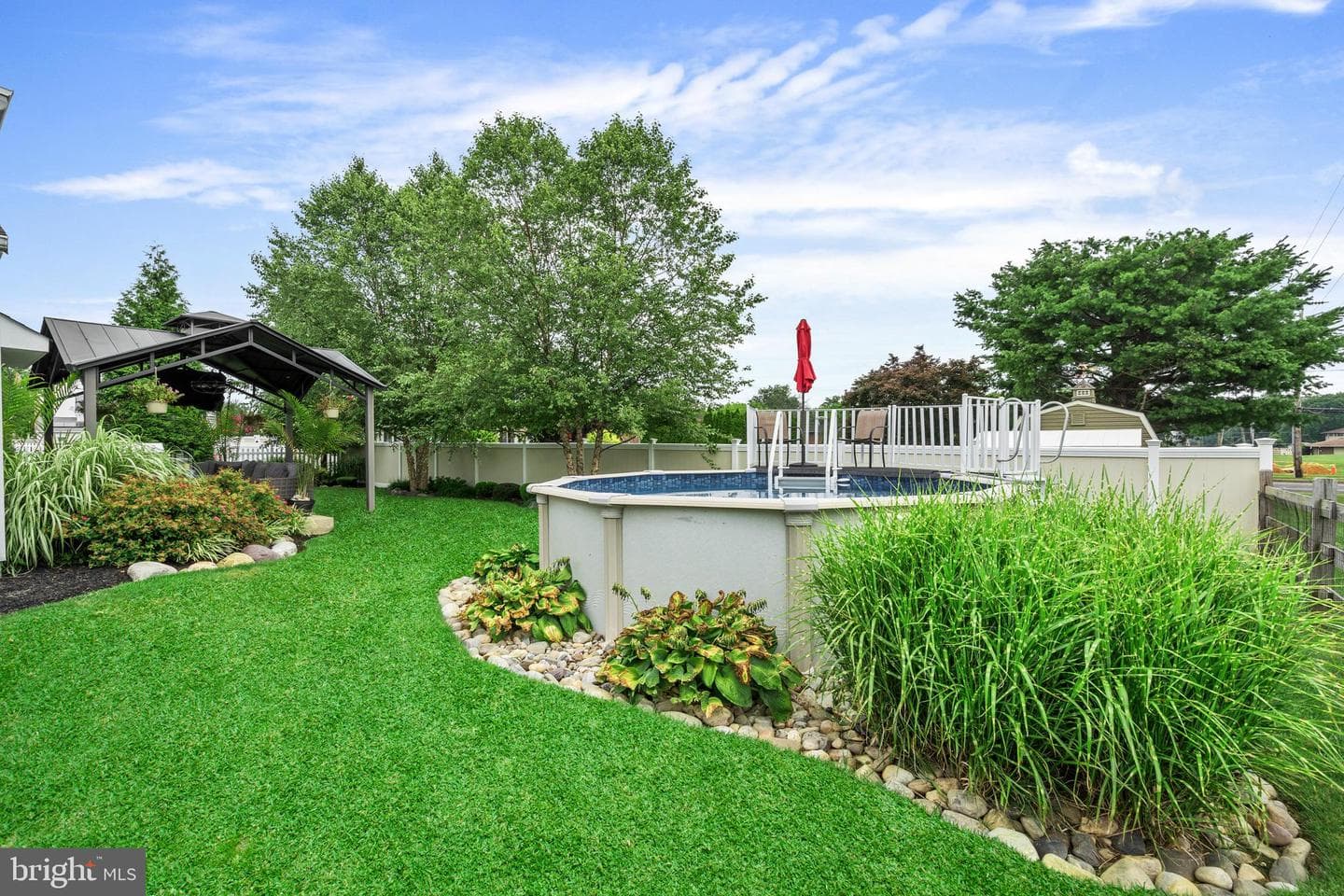 112 Carmen Lane photo 29