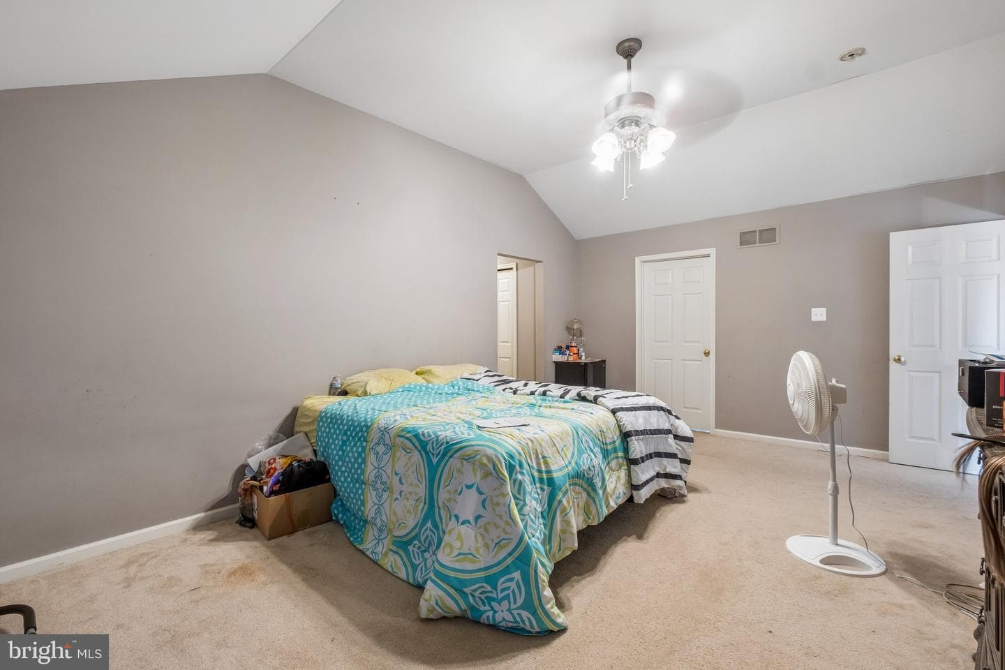 211 Tollgate Road photo 29