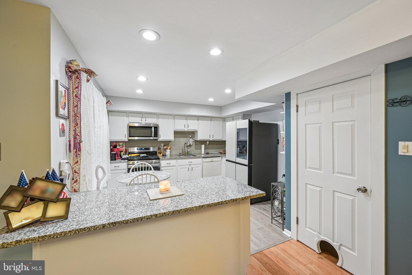 1564 Applewood Circle photo 16