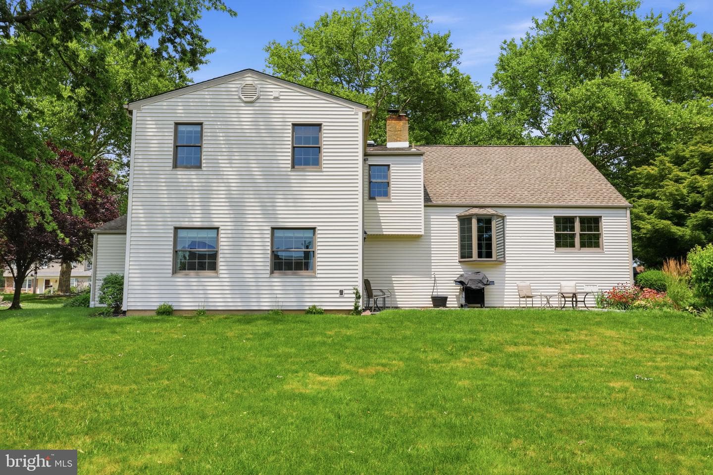 572 Sterling Street photo 44