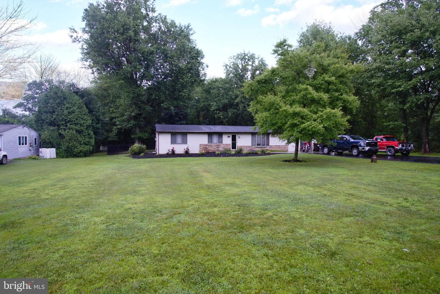 1005 Callowhill Road photo 1