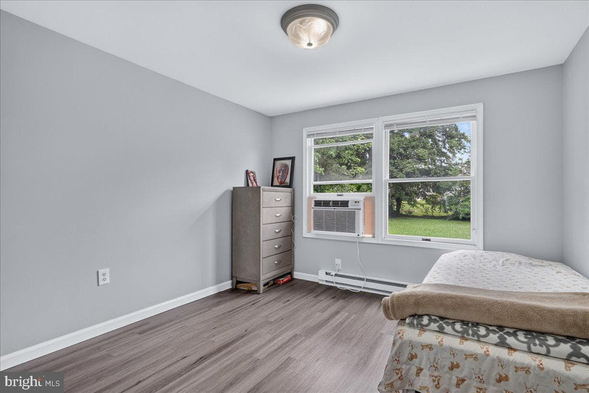 2836 Marion Avenue photo 13